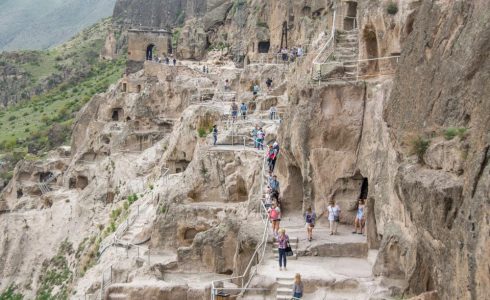 Вардзия Грузия пещерный монастырь