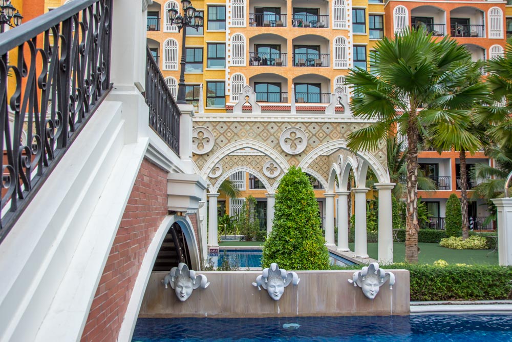 Venetian Signature Condo Resort Pattaya